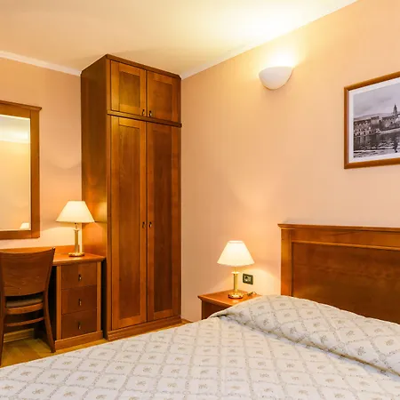 Lavandula With Heated Swimming Pool *