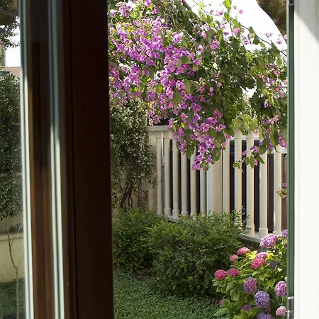 Lavandula With Heated Swimming Pool Apartman Trogir