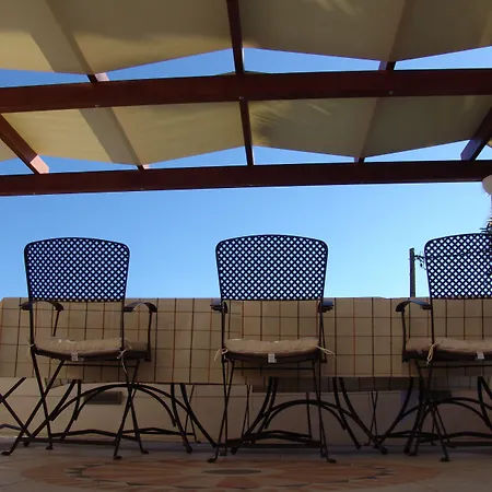 Lavandula With Heated Swimming Pool Apartman *