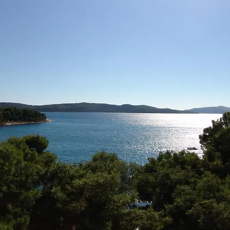 Apartment Villa Lavandula With Heated Swimming Pool