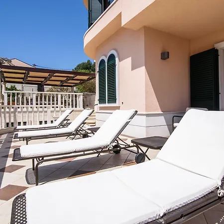 Villa Lavandula With Heated Swimming Pool Apartment Trogir