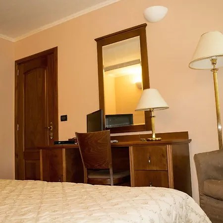 Villa Lavandula With Heated Swimming Pool