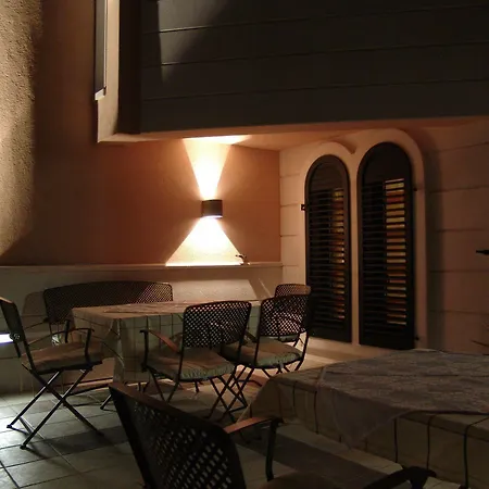 Villa Lavandula With Heated Swimming Pool Apartment Trogir