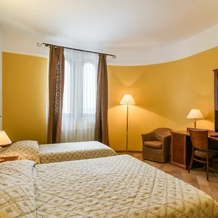 Apartment Villa Lavandula With Heated Swimming Pool Trogir
