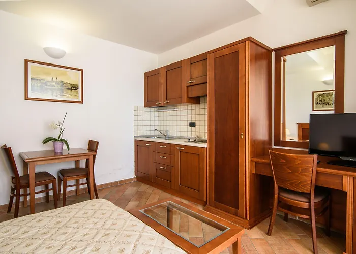 Lavandula With Heated Swimming Pool Apartamento Trogir