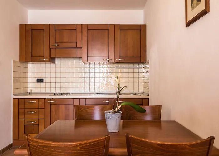 Апартаменты Villa Lavandula With Heated Swimming Pool