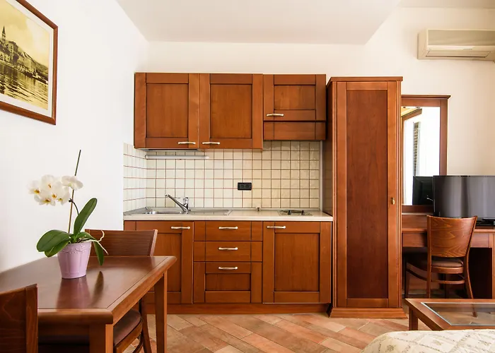 Lavandula With Heated Swimming Pool Apartamento *