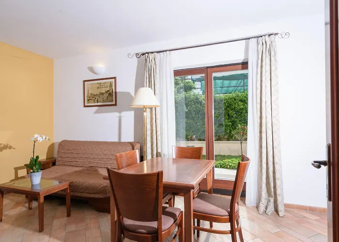 Villa Lavandula With Heated Swimming Pool