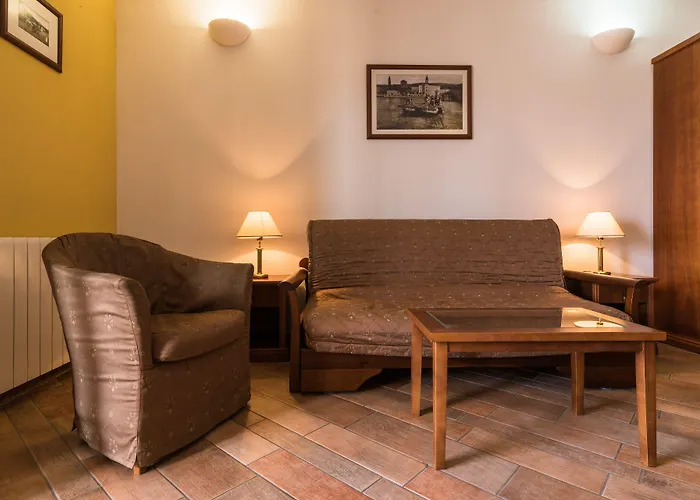 Villa Lavandula With Heated Swimming Pool Апартаменты Трогир