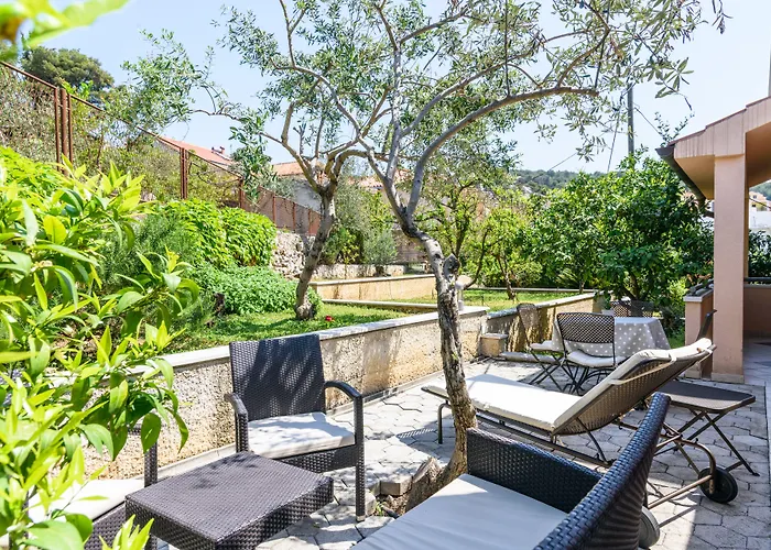 Lavandula With Heated Swimming Pool