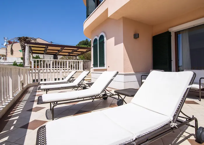 Villa Lavandula With Heated Swimming Pool Апартаменты *