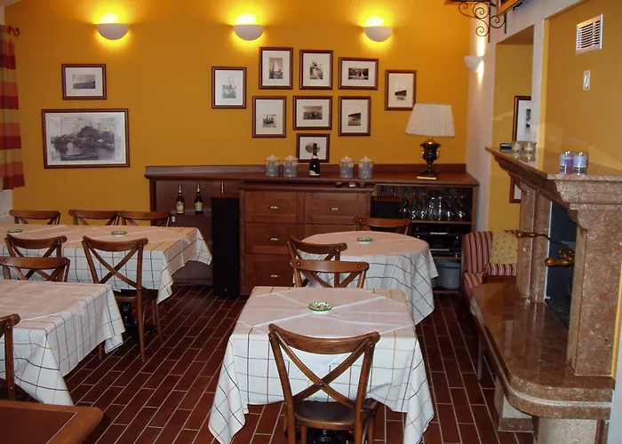 Villa Lavandula With Heated Swimming Pool Трогир