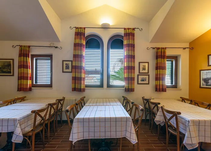 Villa Lavandula With Heated Swimming Pool