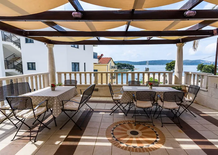 Villa Lavandula With Heated Swimming Pool * Трогир