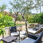 Villa Lavandula With Heated Swimming Pool