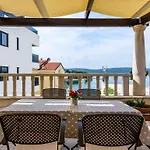 Villa Lavandula With Heated Swimming Pool Apartment