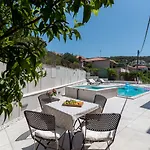 Villa Lavandula With Heated Swimming Pool Trogir