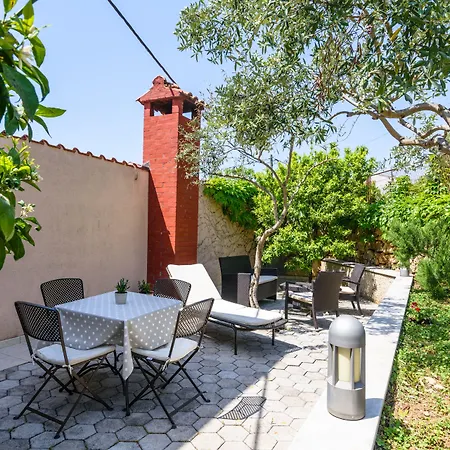 Lavandula With Heated Swimming Pool * Trogir