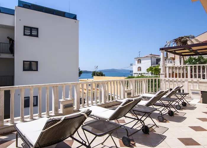 Lavandula With Heated Swimming Pool * Trogir