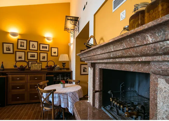 Lägenhet Lavandula With Heated Swimming Pool *