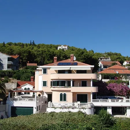 Daire Lavandula With Heated Swimming Pool Trogir
