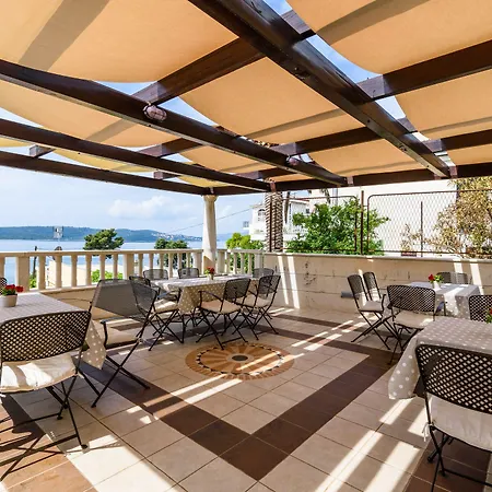 Lavandula With Heated Swimming Pool Trogir