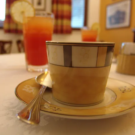 Lavandula With Heated Swimming Pool Daire Trogir